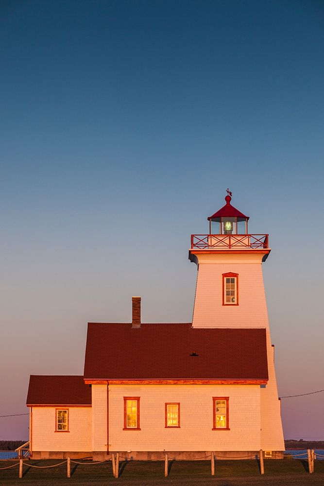 Canada-Prince Edward Island-Wood Islands-Wood Islands Lighthouse-sunset